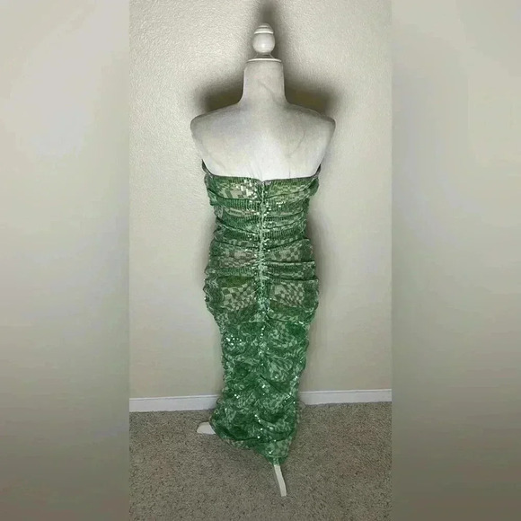 H:ours - Strapless Sequin Maxi Dress - Picture 6 of 8